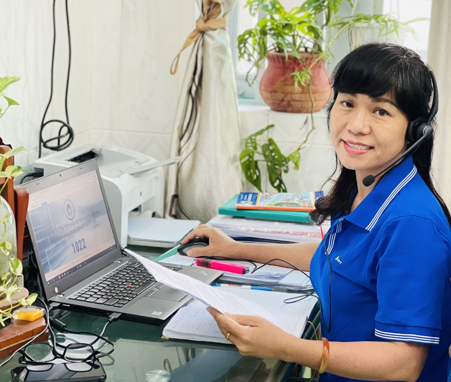 [-]Những[-]chiếc[-]đầu[-]“lạnh”[-]đằng[-]sau[-]đường[-]dây[-]“nóng”[-]1022